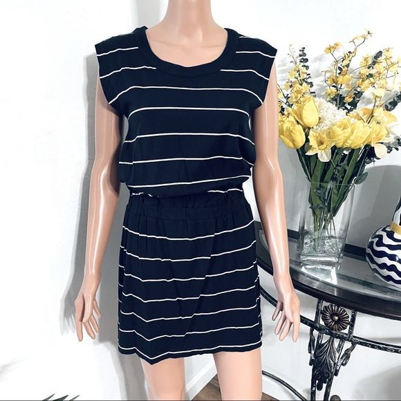 Banana Republic Dresses & Skirts - Banana Republic Navy Striped Shirt Dress Sz SP